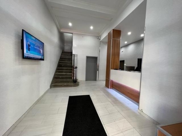 Super 8 By Wyndham San Francisco/Union Square Area Hotel Exterior photo